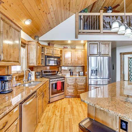 Updated Garden Valley Home With Fire Pit And Game Room Crouch Eksteriør bilde