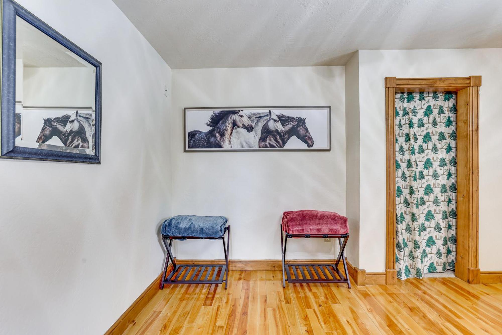 Updated Garden Valley Home With Fire Pit And Game Room Crouch Eksteriør bilde