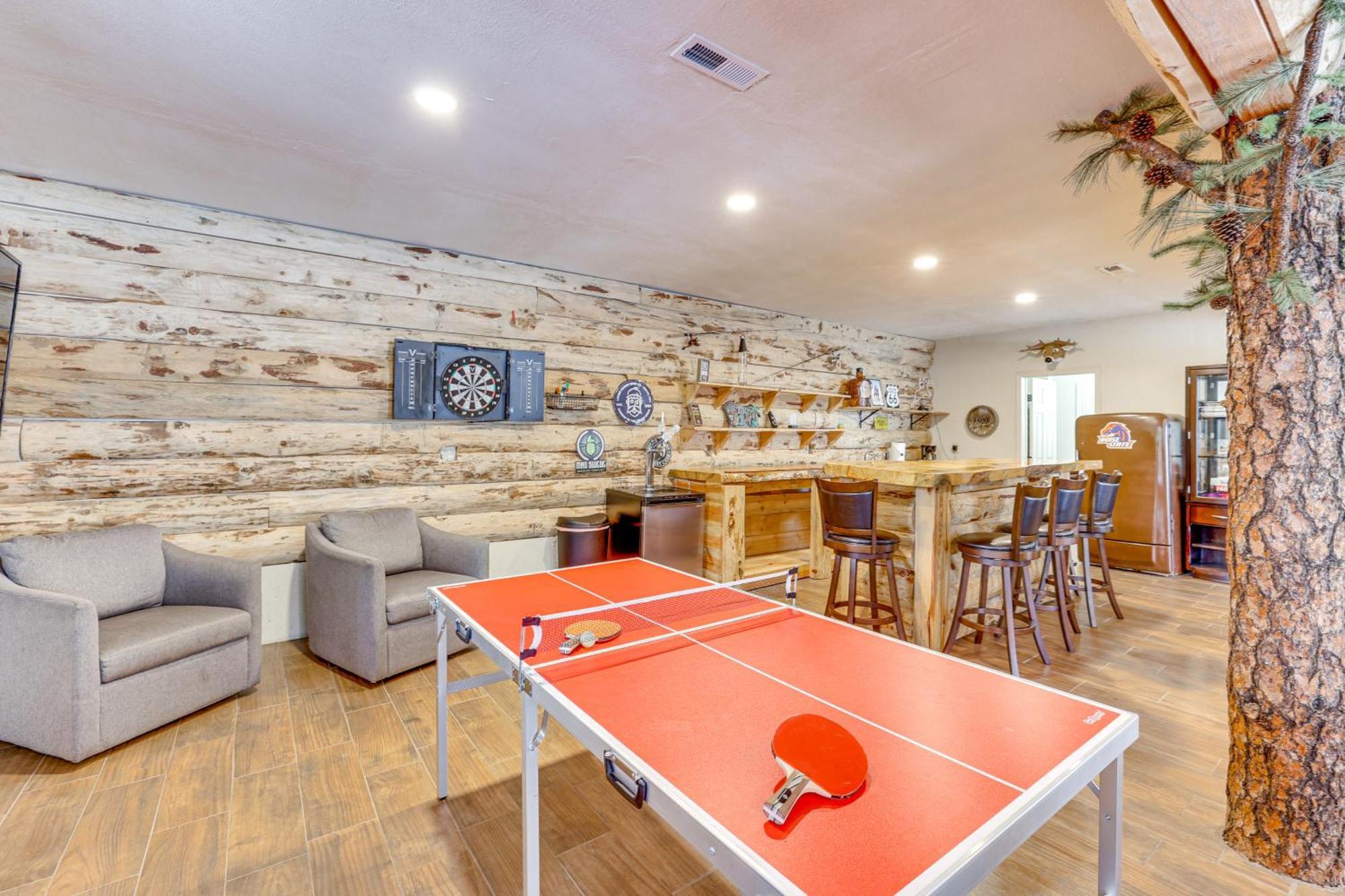 Updated Garden Valley Home With Fire Pit And Game Room Crouch Eksteriør bilde